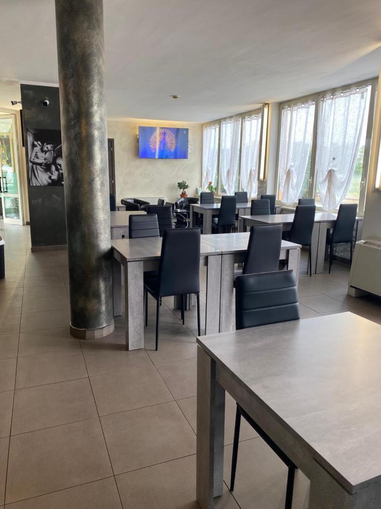 维迪娜酒店 沃尔皮亚诺 外观 照片